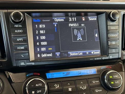 Used 2017 Toyota RAV4 SE w/ Advanced Technology Package FWD image 17