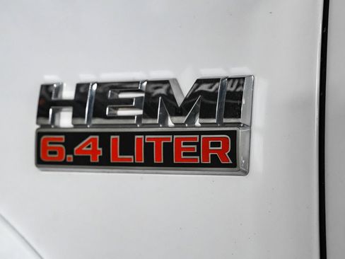 Used 2018 RAM 2500 Laramie w/ Sport Appearance Group AWD/4WD image 43
