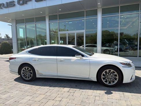 Used 2018 Lexus LS 500 w/ Interior Upgrade Package RWD image 8