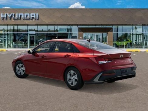 New 2026 Hyundai Elantra SE w/ Cargo Package image 5