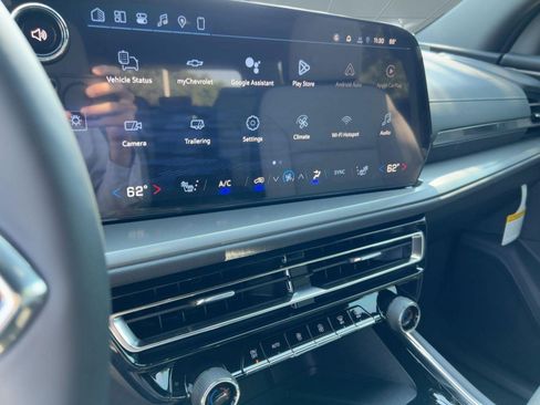 New 2026 Chevrolet Traverse LT w/ Driver Confidence Package FWD image 25