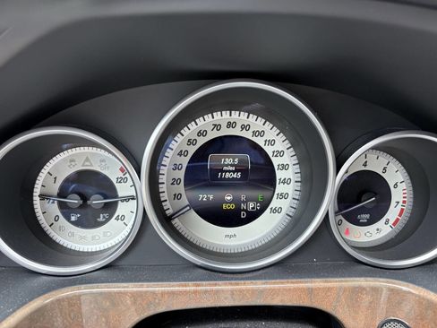 Used 2014 Mercedes-Benz E 350 Sedan image 2