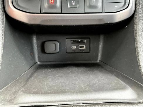Used 2023 GMC Acadia AT4 w/ Technology Package AWD/4WD image 18