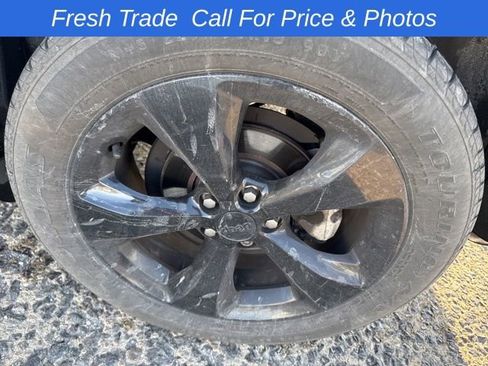 Used 2016 Jeep Cherokee Sport w/ Cold Weather Group image 9