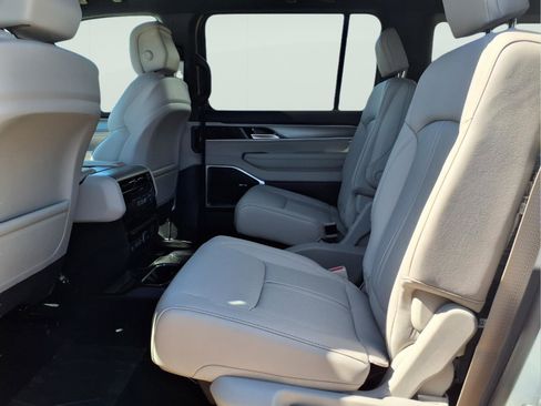 New 2026 Jeep Grand Wagoneer 2WD w/ Premium Group I image 11