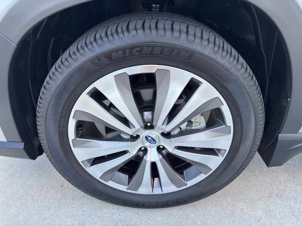 Used 2020 Subaru Ascent Limited w/ Technology Package AWD/4WD image 11