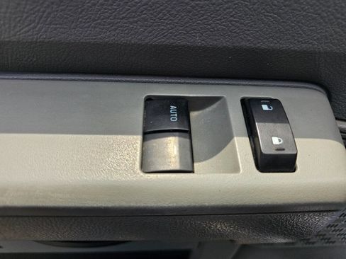 Used 2011 Ford E-150 and Econoline 150 w/ PWR Group image 16