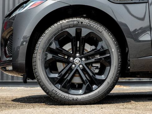 New 2026 Jaguar F-PACE R-Dynamic S AWD/4WD image 4