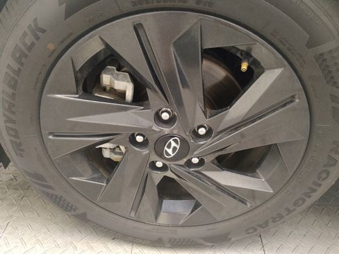 Used 2023 Hyundai Elantra SEL FWD image 31
