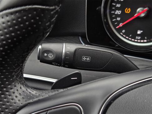 Used 2017 Mercedes-Benz E 300 image 27