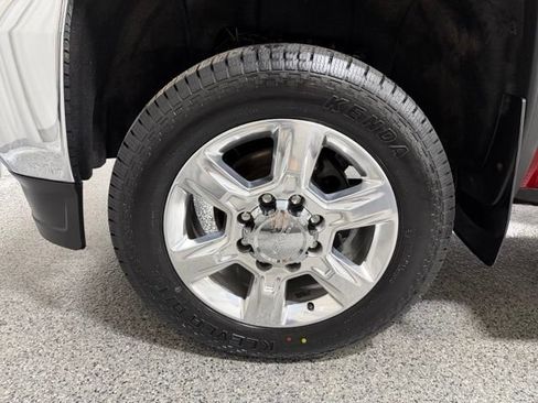 Used 2018 GMC Sierra 2500 SLT AWD/4WD image 28