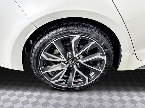 Used 2020 Toyota Corolla SE image 32