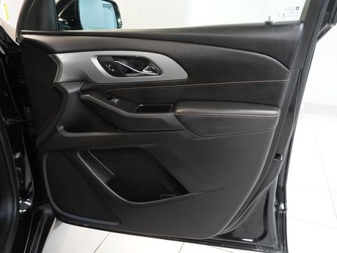 Used 2020 Chevrolet Traverse LT FWD image 36