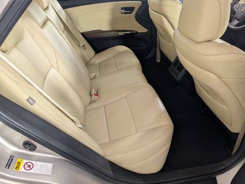 Used 2013 Toyota Avalon XLE Premium FWD image 25