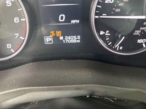 Used 2025 Subaru Ascent Limited image 3