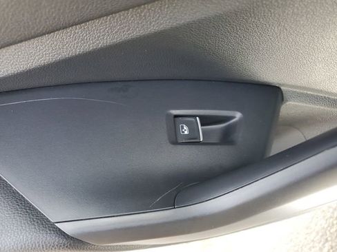 Certified 2025 Volkswagen Jetta S FWD image 10