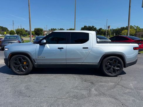 Used 2026 Rivian R1T Premium AWD/4WD image 8