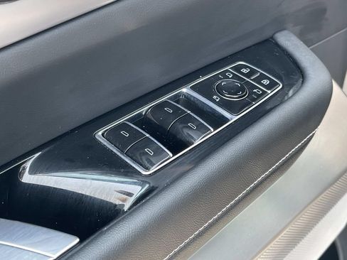 Certified 2026 Cadillac Vistiq Sport w/ LPO, Floor Liner Package AWD/4WD image 29