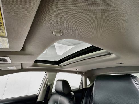 Used 2023 Honda HR-V EX-L image 4