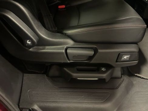 Used 2025 Honda Odyssey Sport-L image 51