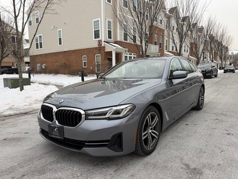Used 2021 BMW 530i xDrive w/ Convenience Package image 3