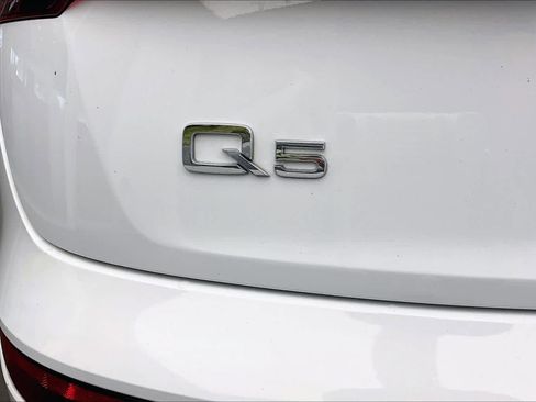 Used 2018 Audi Q5 2.0T Premium Plus w/ Premium Plus Package image 32