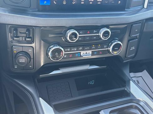 Used 2025 Ford F250 Platinum AWD/4WD image 37