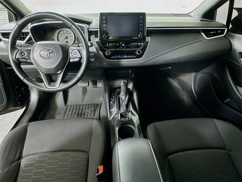 Used 2022 Toyota Corolla SE image 16