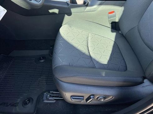 New 2025 Toyota RAV4 XLE image 4