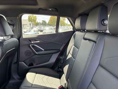 Used 2026 BMW X2 xDrive28i image 33