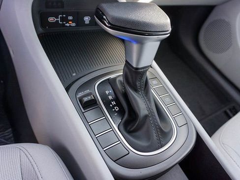 New 2026 Hyundai Kona SE FWD image 15
