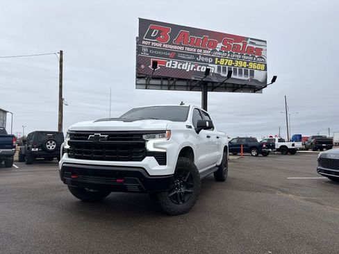 Used 2024 Chevrolet Silverado 1500 LT Trail Boss w/ LT Trail Boss Premium Package image 1