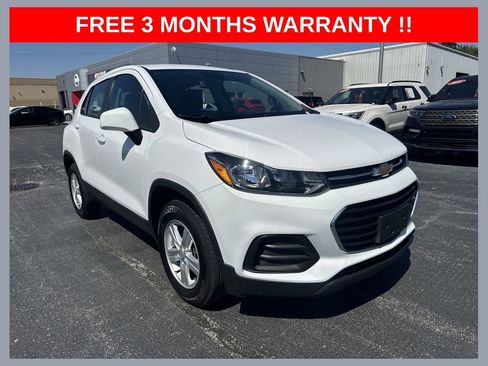 Used 2017 Chevrolet Trax LS AWD/4WD image 1