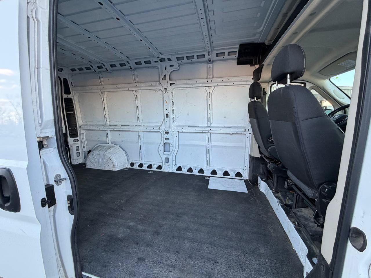 Used 2022 RAM ProMaster 2500 FWD image 14