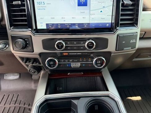 Used 2022 Ford F250 King Ranch w/ FX4 Off-Road Package AWD/4WD image 16
