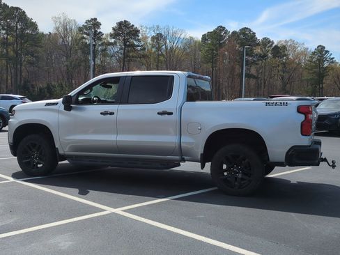 Used 2021 Chevrolet Silverado 1500 LT Trail Boss w/ Bed Protection Package image 8