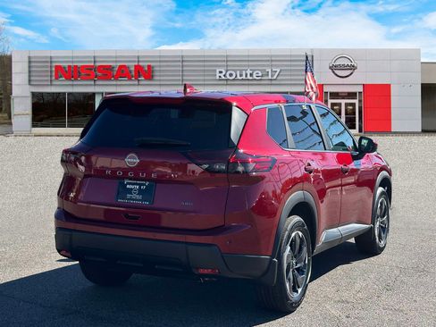 Used 2026 Nissan Rogue SV image 5