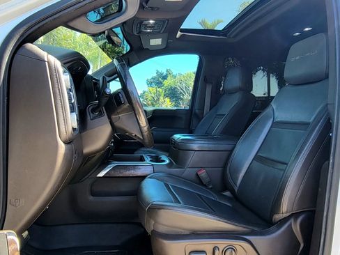 Used 2020 GMC Sierra 2500 Denali w/ Denali Ultimate Package image 4