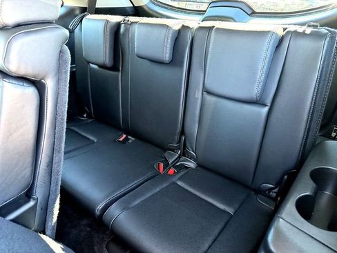 Used 2015 Toyota Highlander XLE image 24