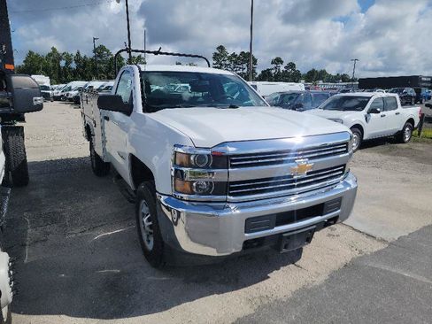 Used 2015 Chevrolet Silverado 2500 W/T RWD image 2