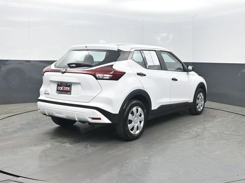 Used 2023 Nissan Kicks S FWD image 30