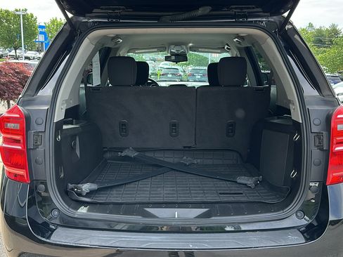 Used 2017 Chevrolet Equinox LT w/ Convenience Package AWD/4WD image 7