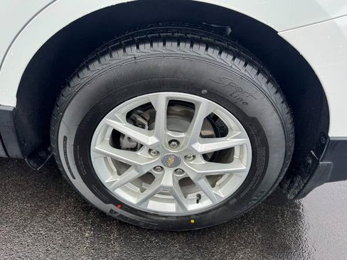 Used 2023 Chevrolet Equinox LT w/ LPO, Floor Liner Package AWD/4WD image 6