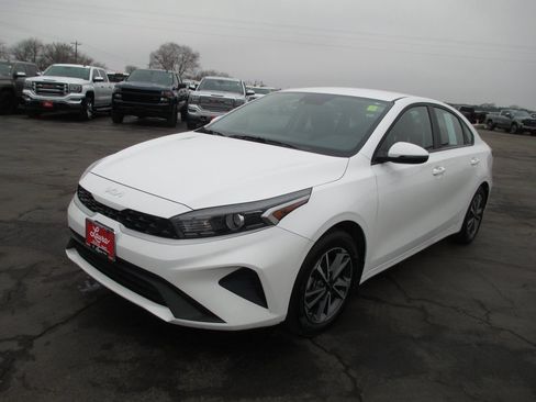 Used 2024 Kia Forte LXS w/ LXS Technology Package image 10