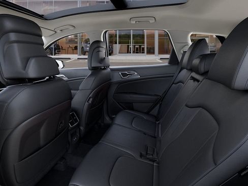New 2026 Kia Sportage SX FWD image 18