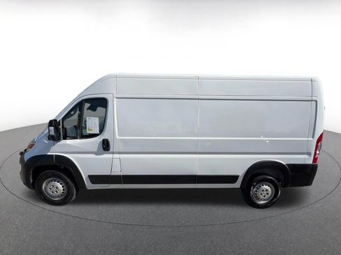 Used 2026 RAM ProMaster 2500 w/ Convenience Group FWD image 9