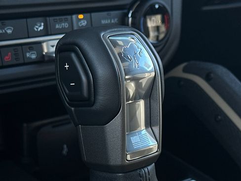 New 2025 Ford Bronco Badlands AWD/4WD image 32