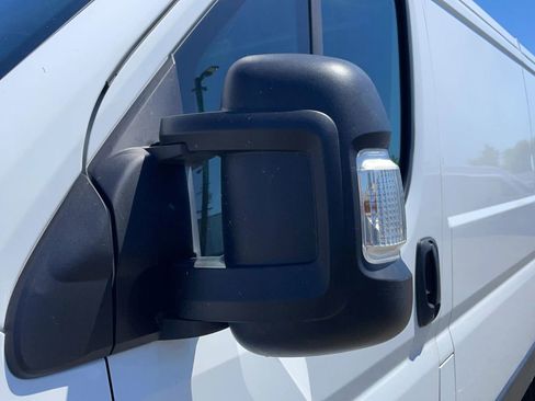 Used 2025 RAM ProMaster 2500 w/ Convenience Group FWD image 39