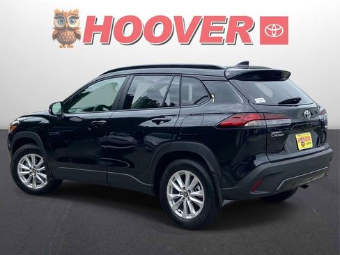 Used 2026 Toyota Corolla Cross LE FWD image 9