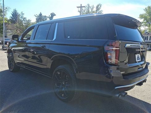 Used 2023 Chevrolet Suburban High Country image 4